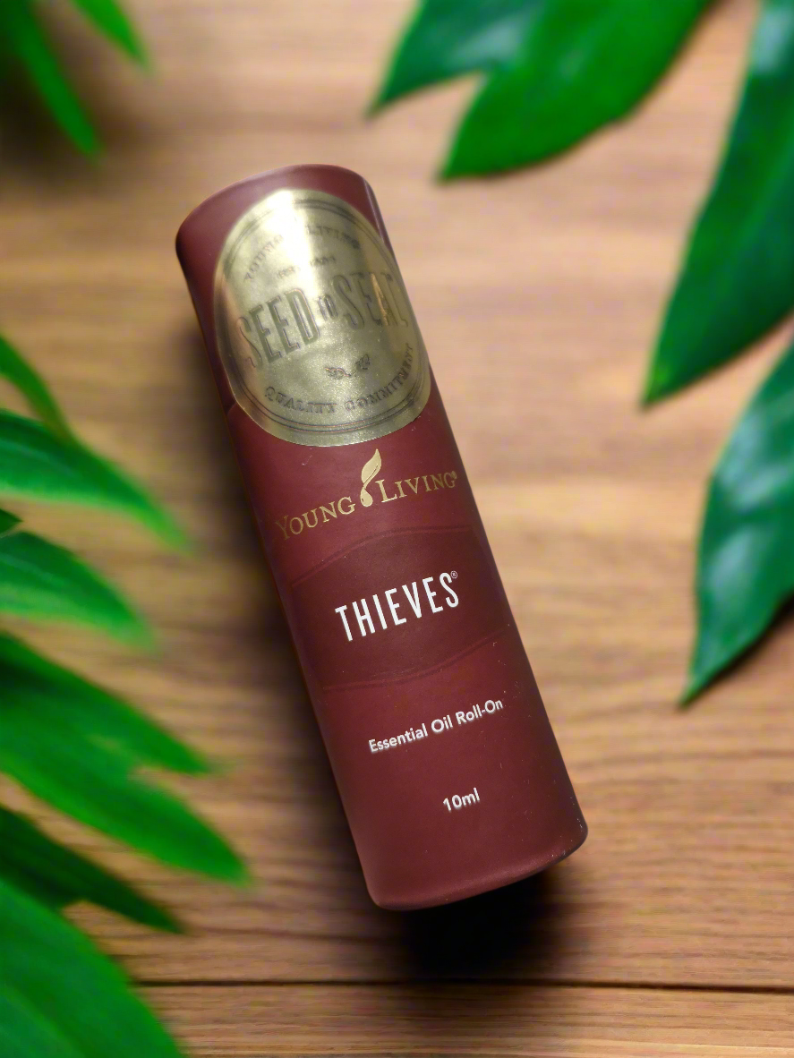 Thieves Roll on Young Living ätherisches Öl